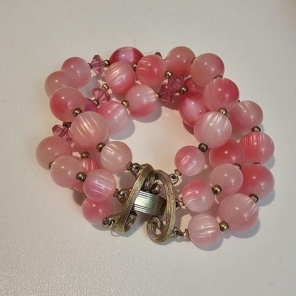 Vintage Lisner Pink Crystal Bead Triple 3 Strand Bracelet - Picture 1 of 4